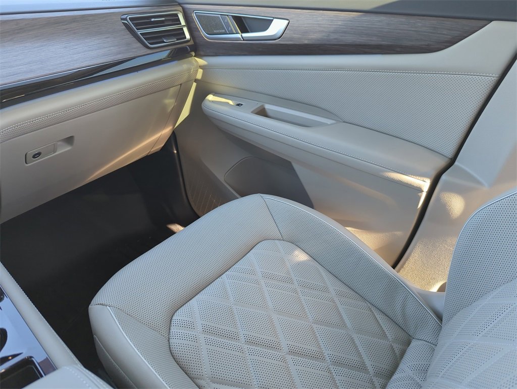 Used 2025 Volkswagen Atlas SEL Premium R-Line image 27