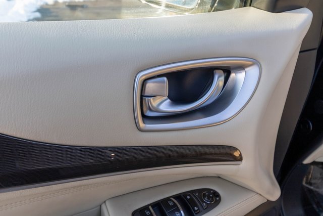 Used 2018 INFINITI QX60 Luxe image 39