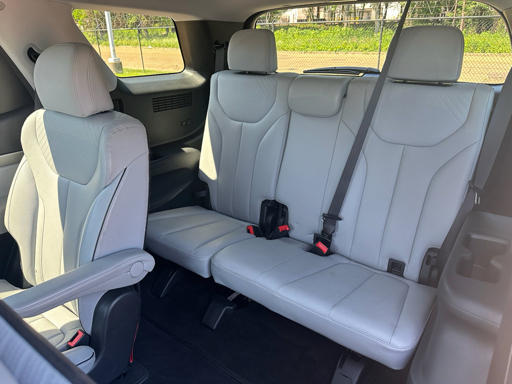 Used 2025 Hyundai Palisade SEL FWD image 10