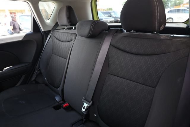Used 2017 Kia Soul FWD image 9