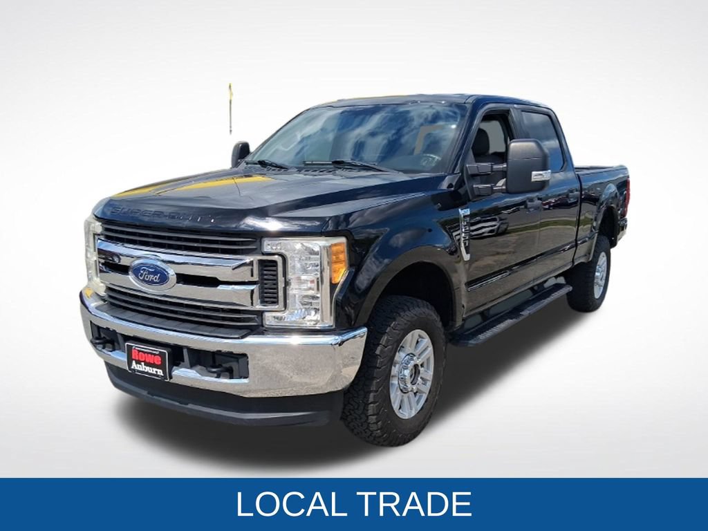 Used 2017 Ford F250 XLT w/ FX4 Off-Road Package AWD/4WD image 3