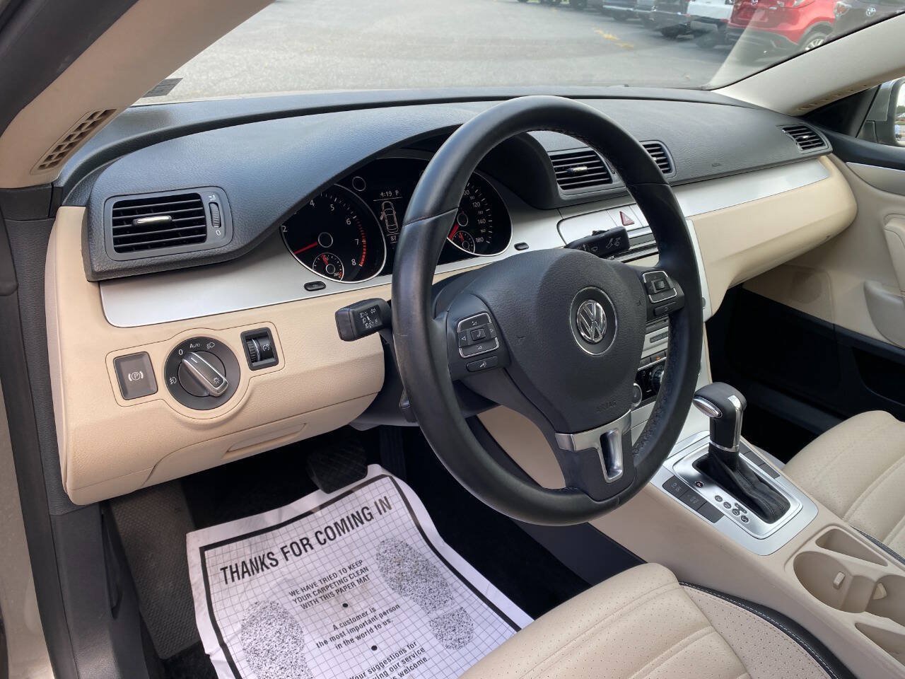 Used 2010 Volkswagen CC Sport FWD image 10