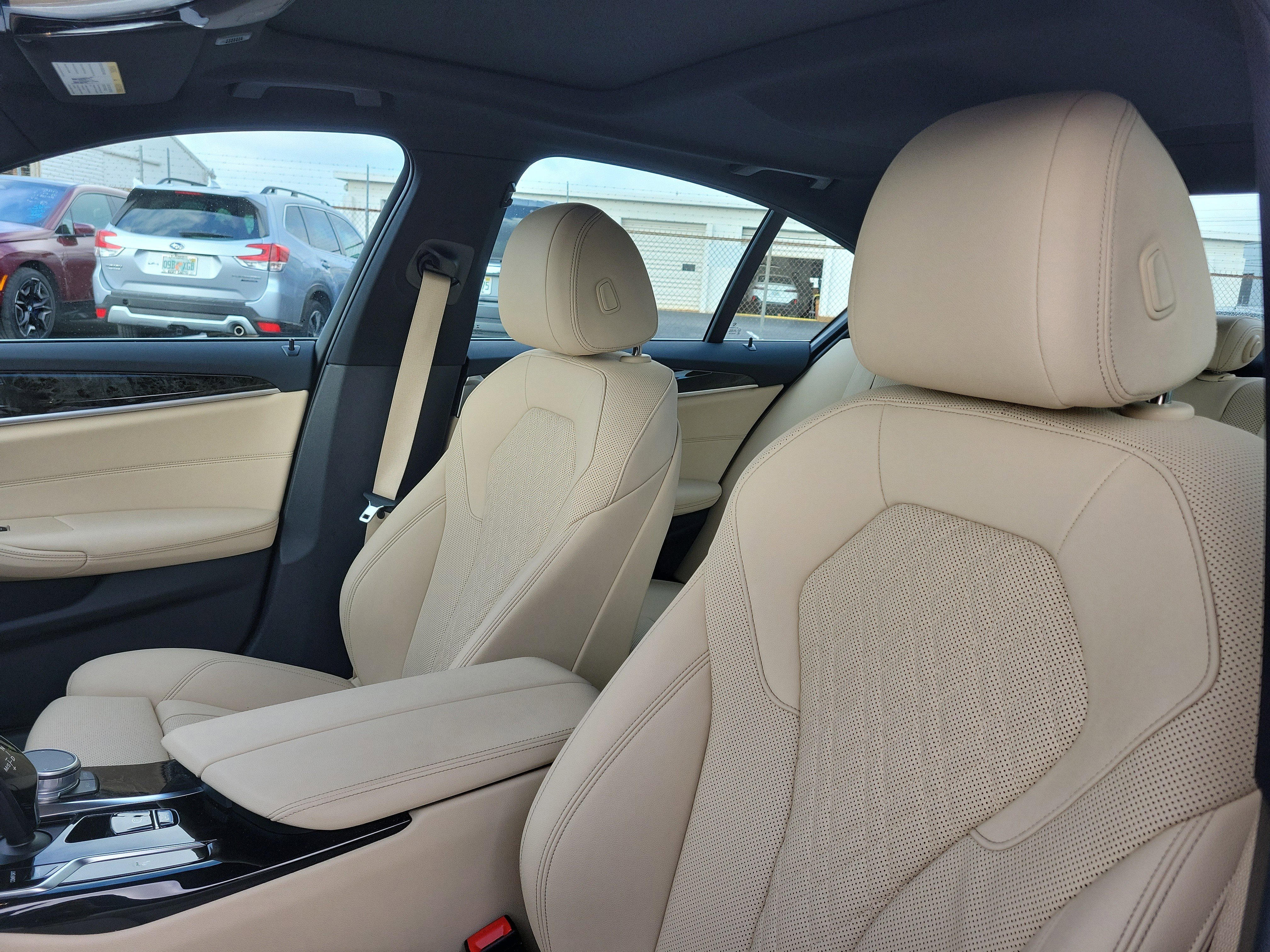 Used 2022 BMW 540i w/ Premium Package image 24