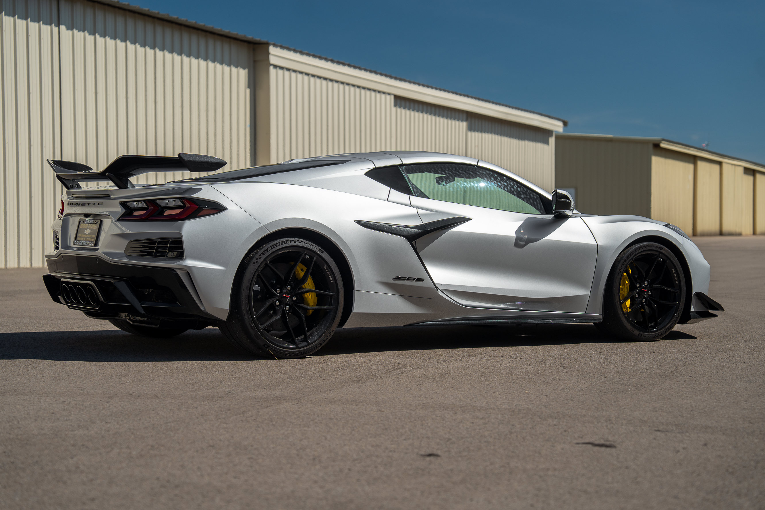 New 2027 Chevrolet Corvette Z06 w/ Z07 Performance Package RWD image 9