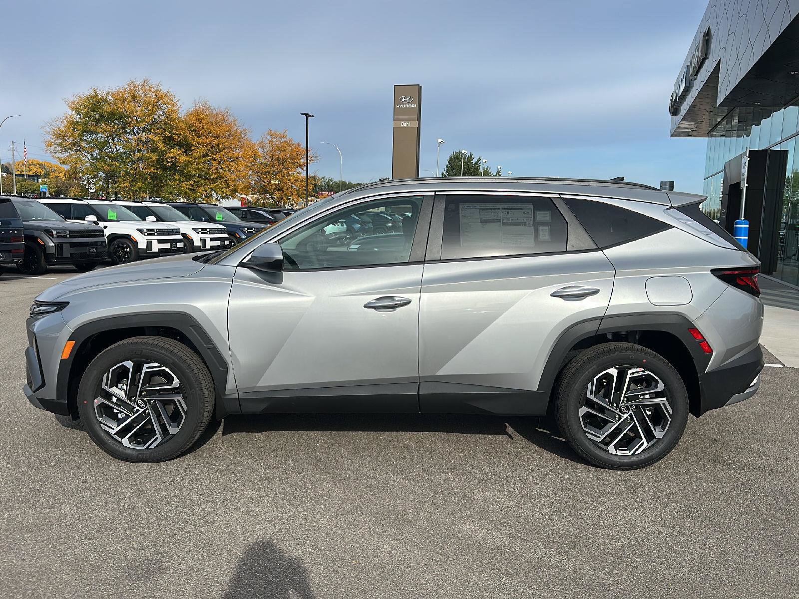 New 2026 Hyundai Tucson SEL Plus AWD/4WD image 2
