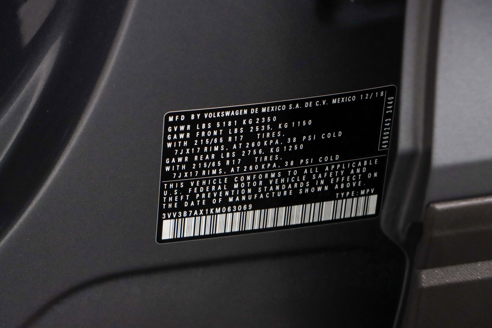 Used 2019 Volkswagen Tiguan SEL Premium R-Line image 33