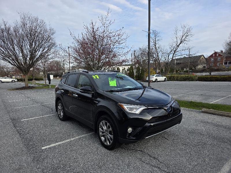 Used 2017 Toyota RAV4 Limited w/ Advanced Technology Package AWD/4WD image 8