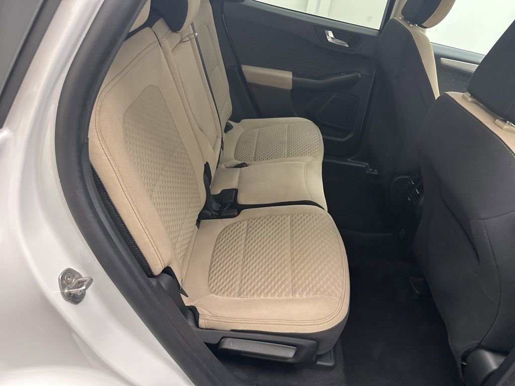 Used 2020 Ford Escape SE Sport image 11