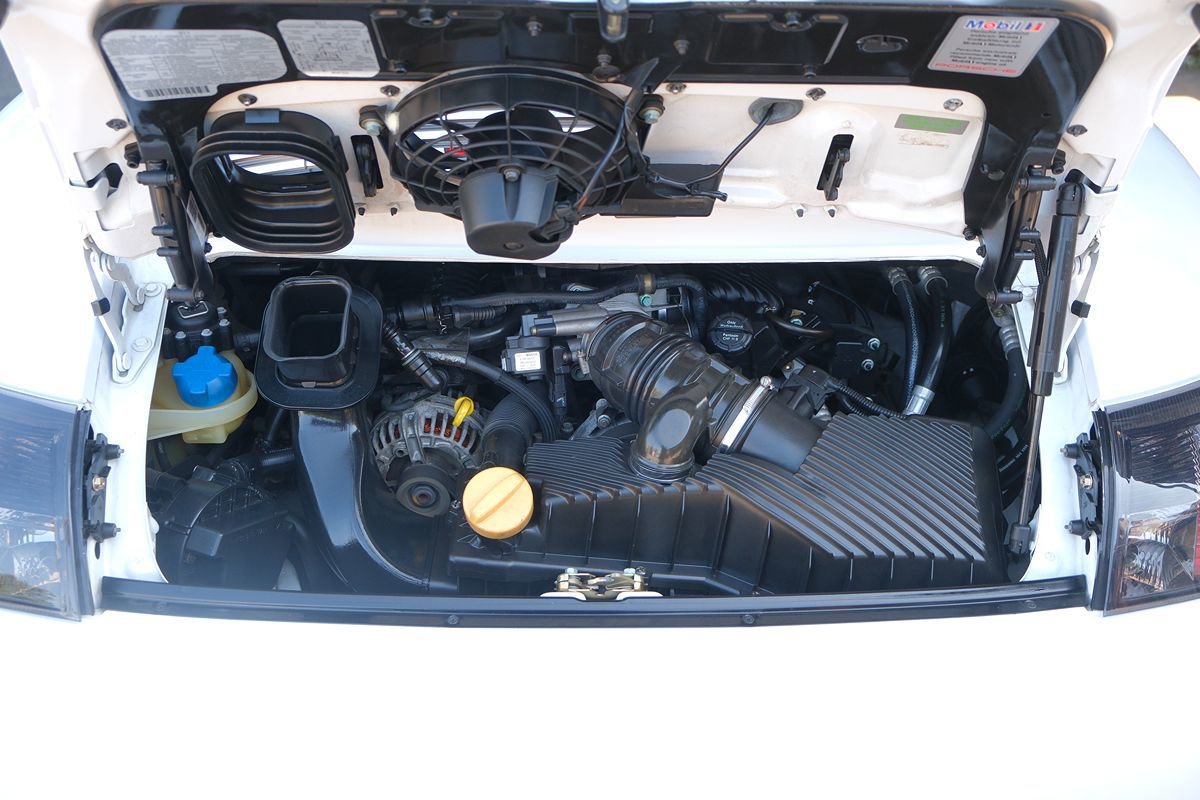 Used 1999 Porsche 911 Carrera RWD image 9