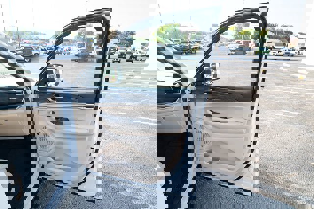 New 2025 Jeep Grand Cherokee L Limited w/ Luxury Tech Group II image 14