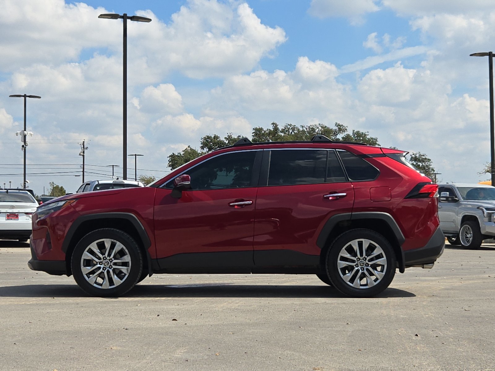 Used 2024 Toyota RAV4 Limited FWD image 2