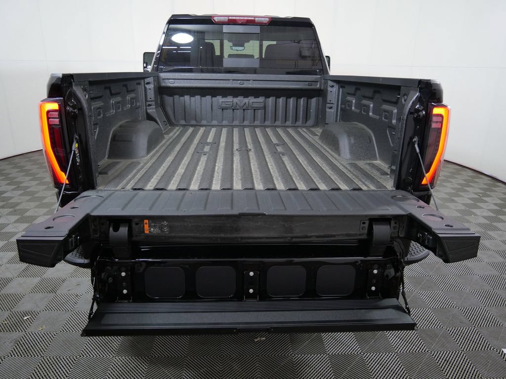 New 2026 GMC Sierra 2500 AT4 w/ AT4 Premium Plus Package AWD/4WD video 4