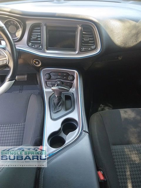 Used 2019 Dodge Challenger R/T w/ Driver Convenience Group RWD image 38