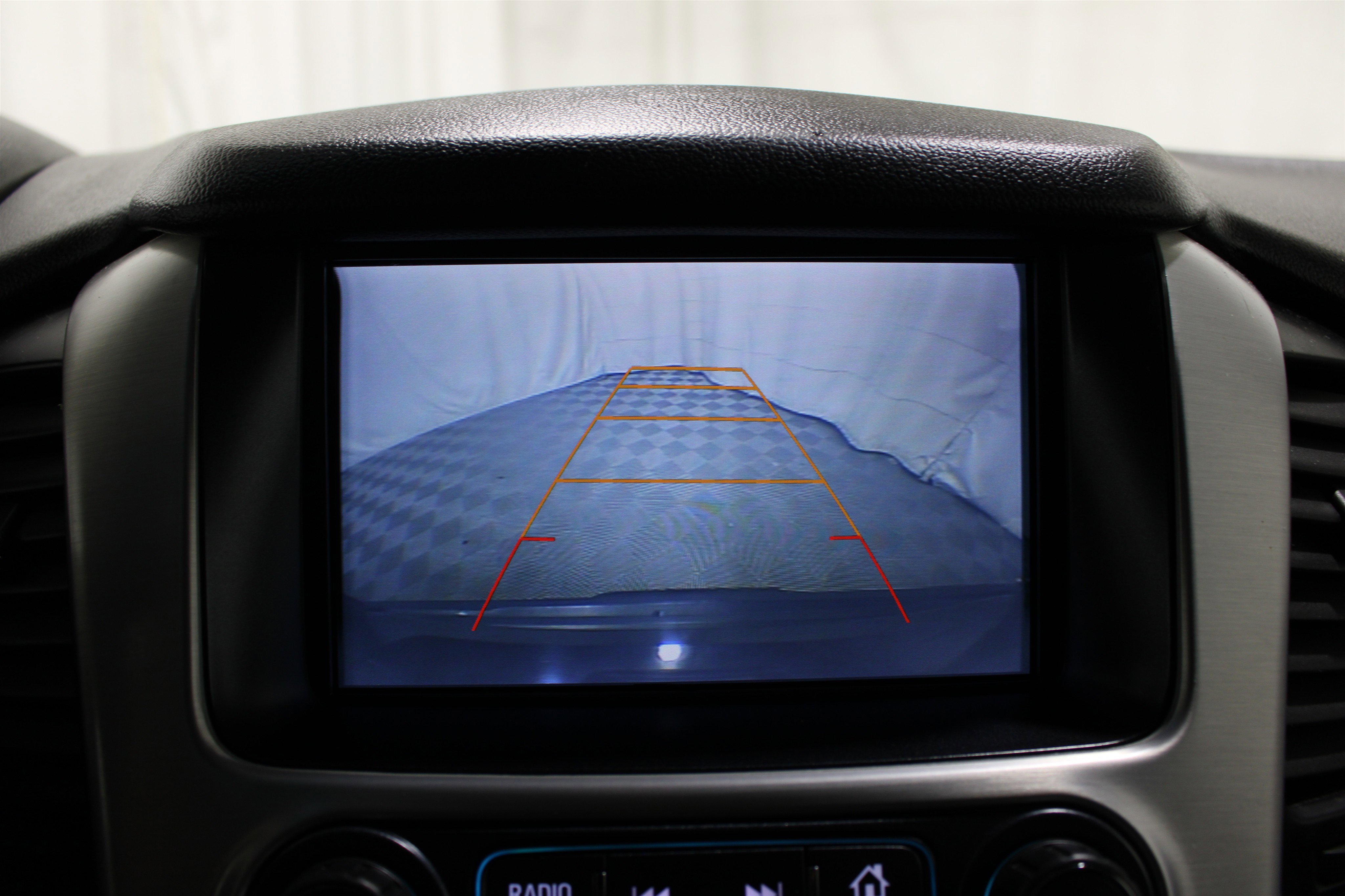 Used 2017 GMC Yukon SLT RWD image 18