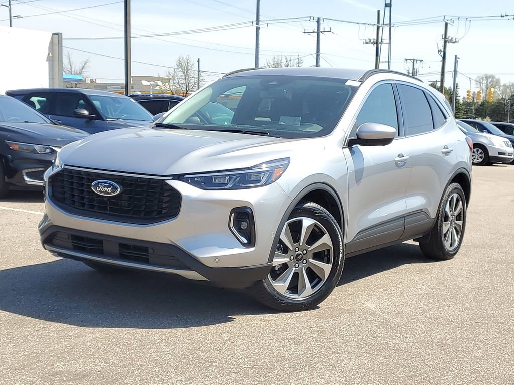 Used 2023 Ford Escape Platinum w/ Premium Technology Package AWD/4WD image 34