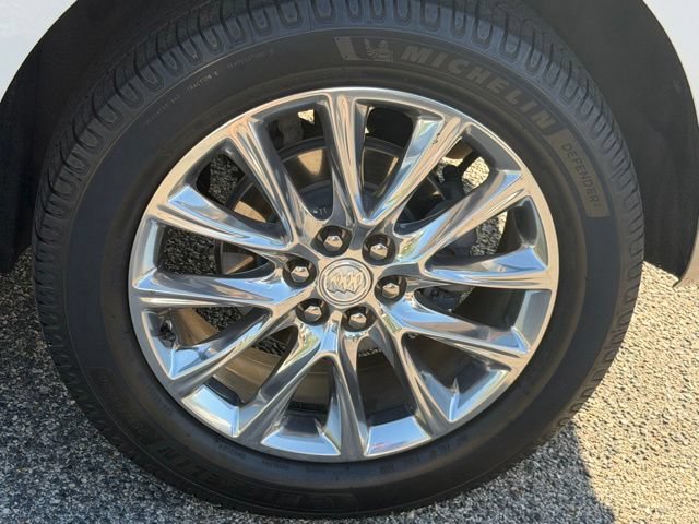 Used 2021 Buick Enclave Premium w/ Sun and Sites Package FWD image 10