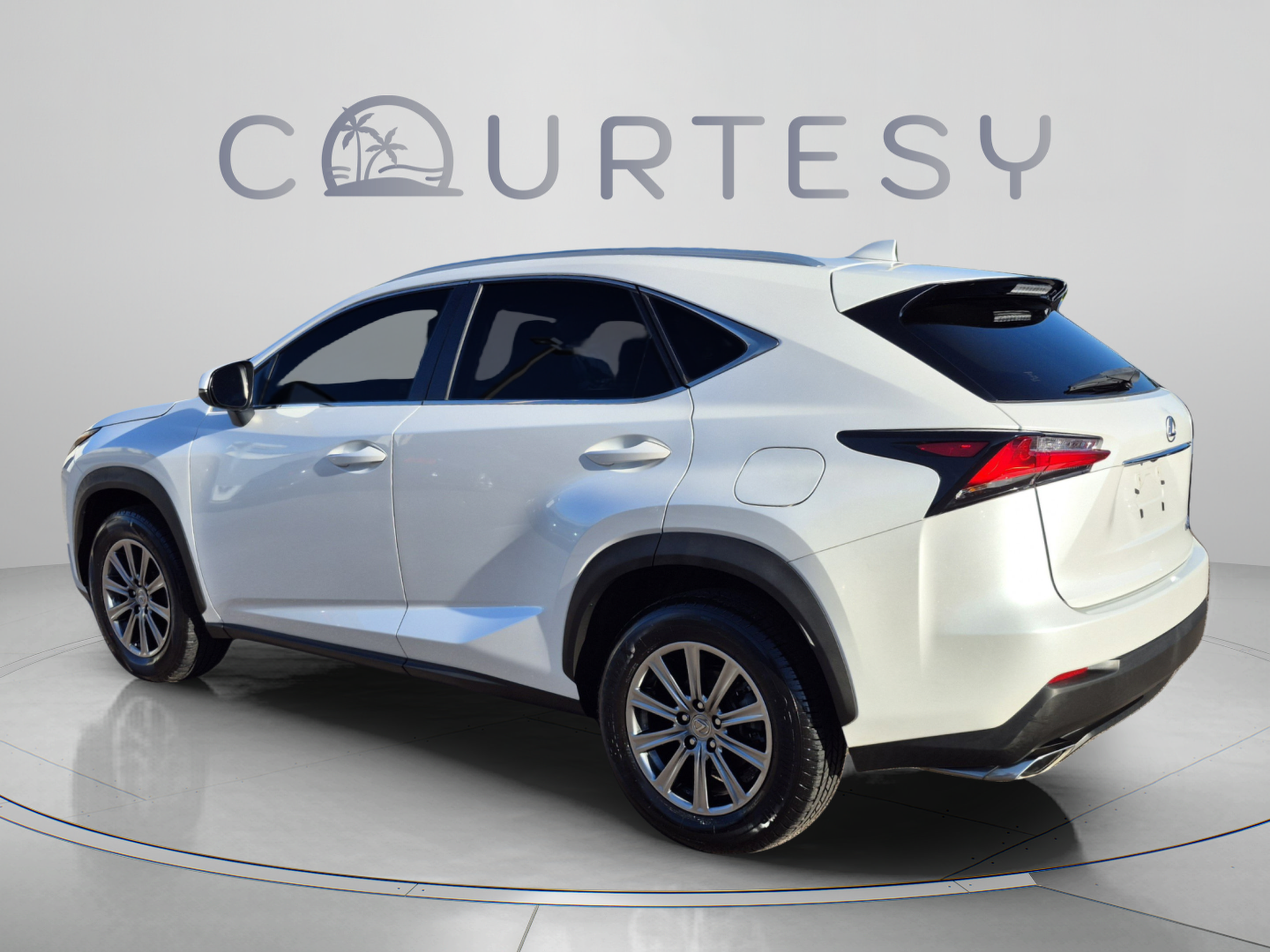 Used 2017 Lexus NX 200t FWD image 3