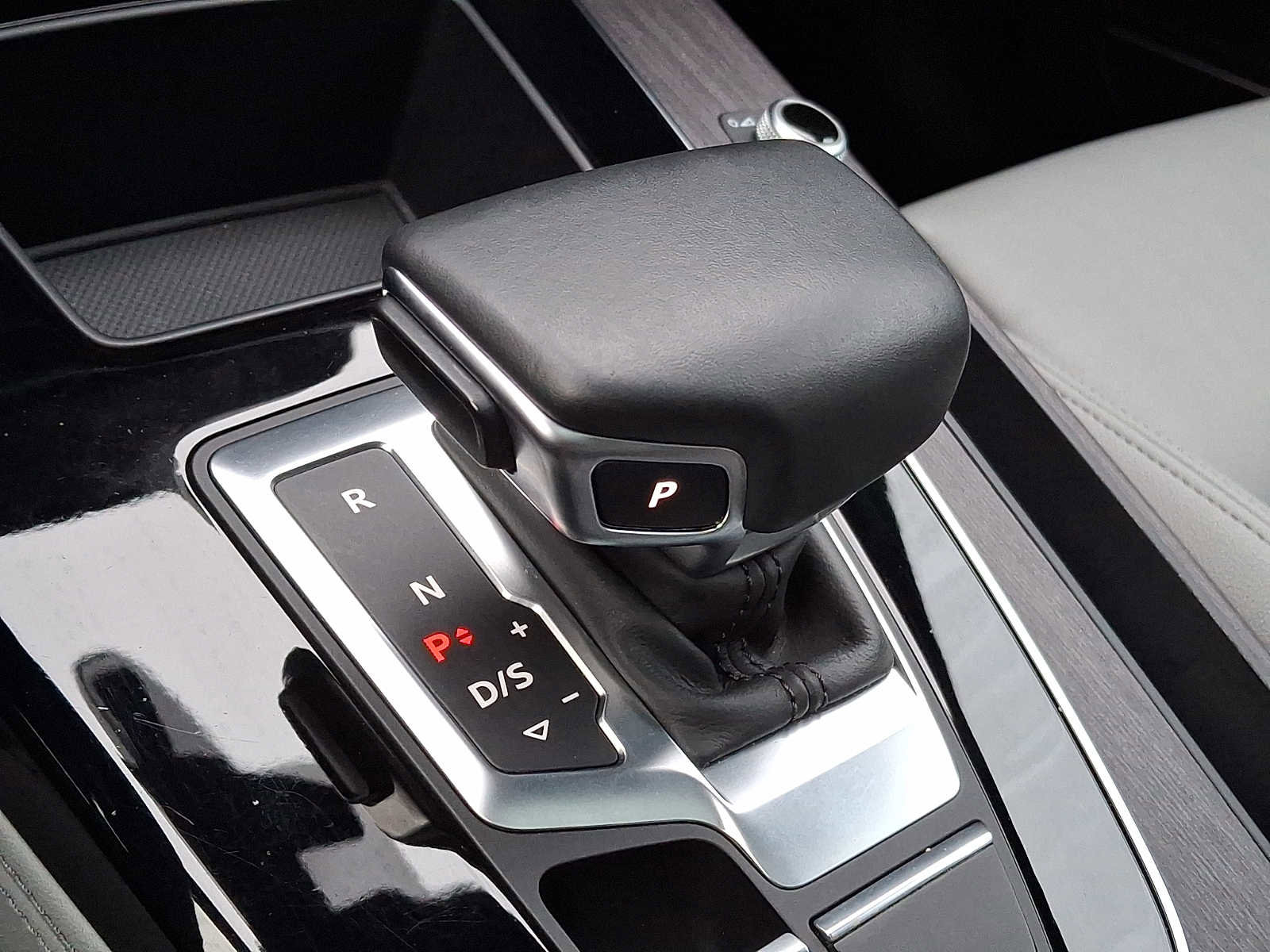 Used 2021 Audi Q5 2.0T Premium Plus image 13