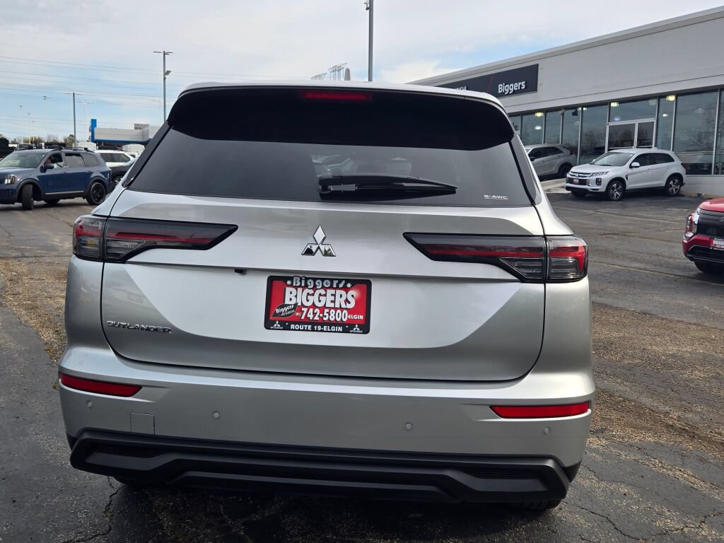 New 2027 Mitsubishi Outlander ES AWD/4WD image 11