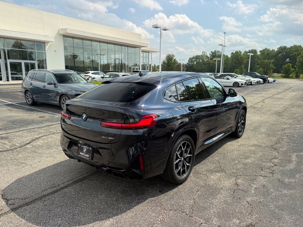 Used 2024 BMW X4 xDrive30i w/ Premium Package AWD/4WD image 6