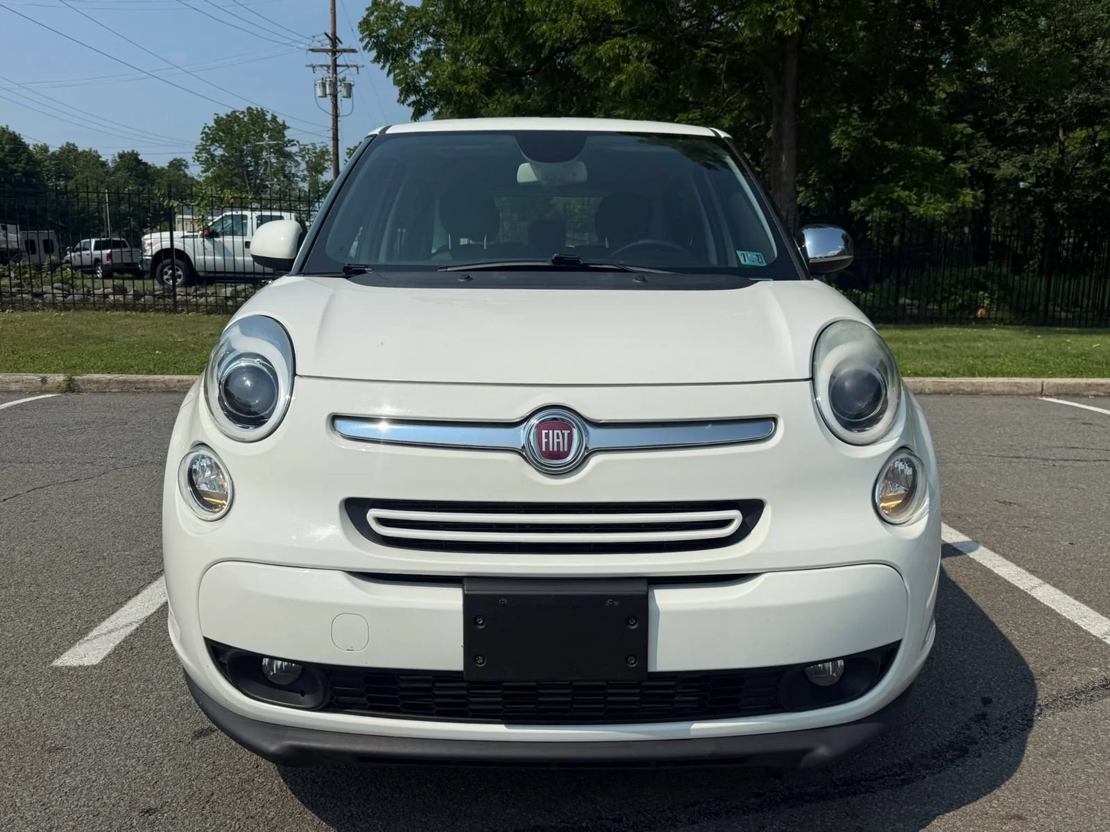 Used 2015 FIAT 500L Lounge FWD image 2