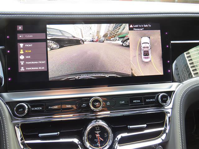 Used 2023 Bentley Flying Spur W12 image 15