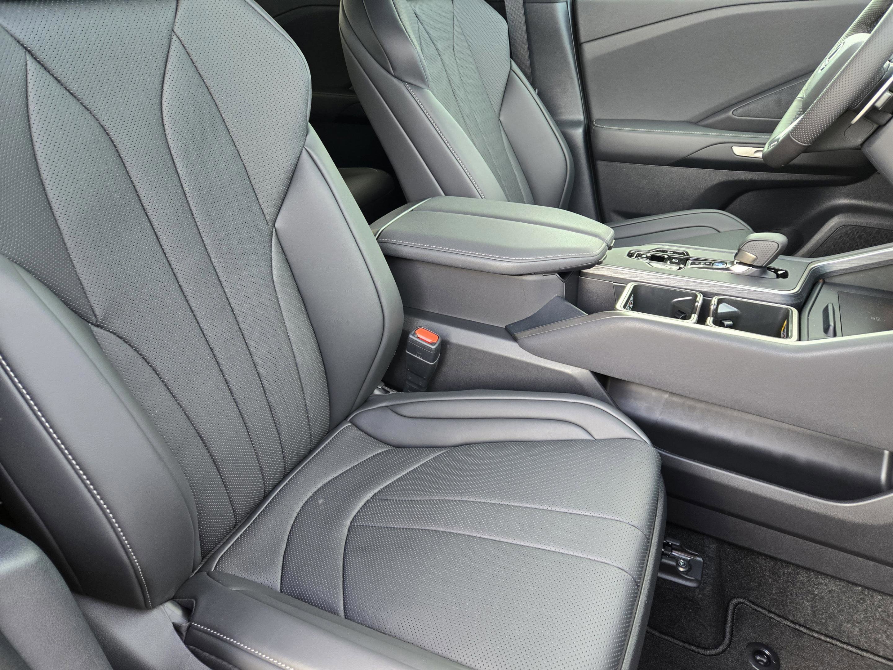 New 2026 Lexus TX 500h AWD image 9