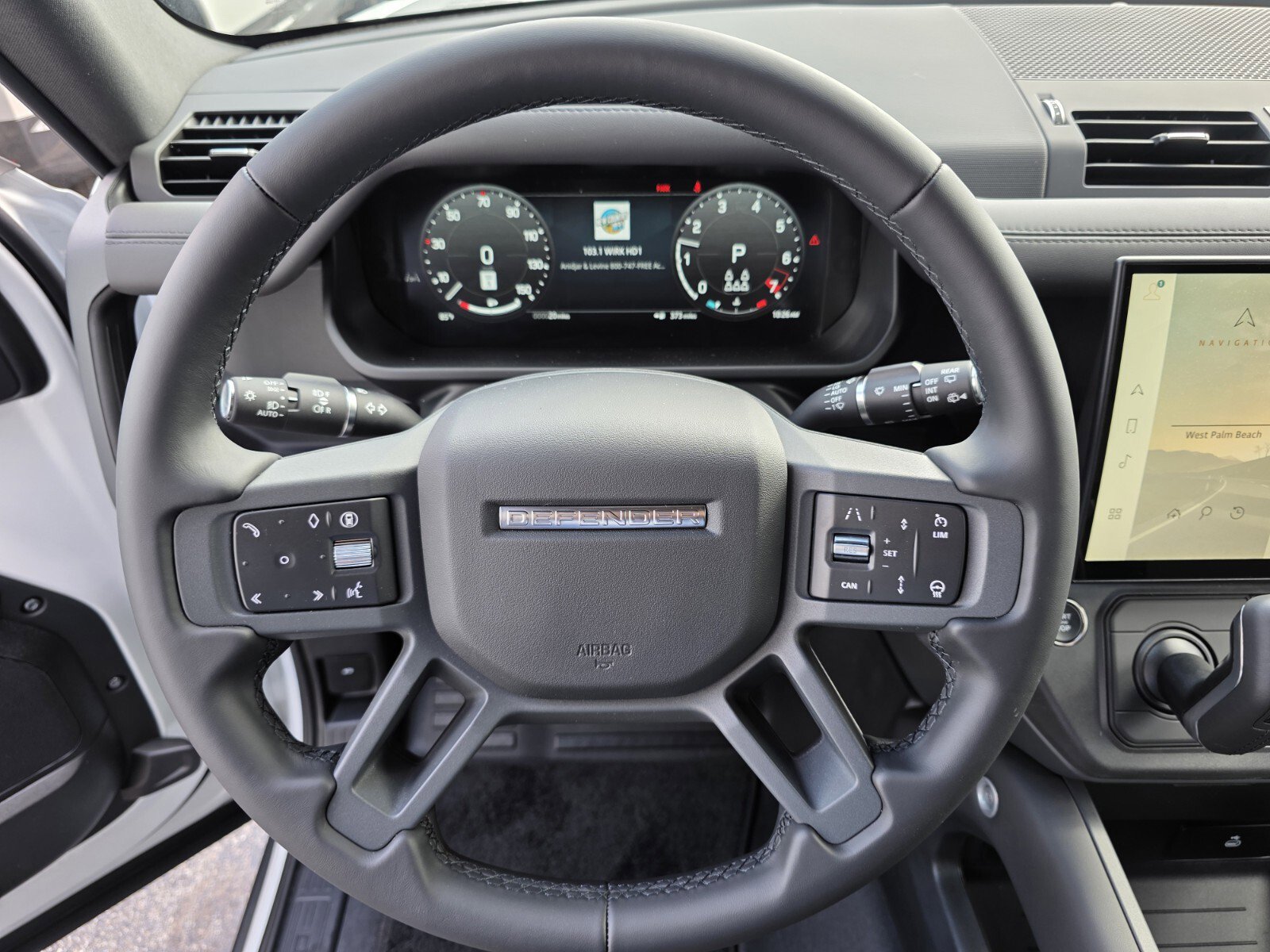 Used 2026 Land Rover Defender 130 S image 16