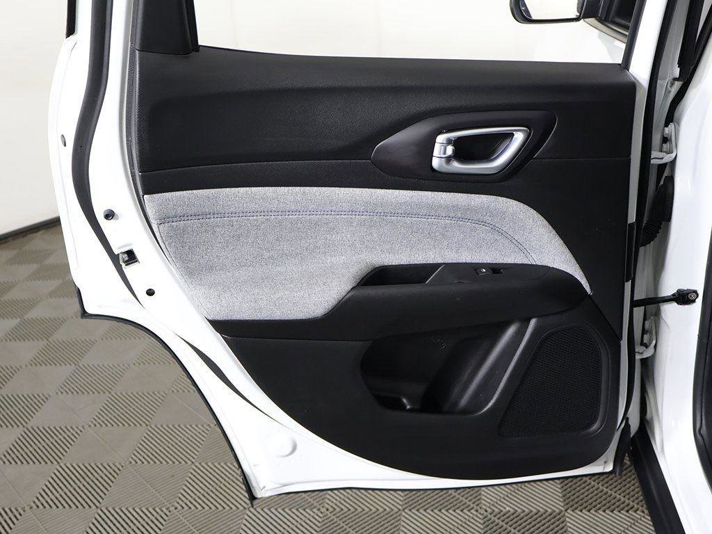 Used 2022 Jeep Compass Latitude w/ Convenience Group image 22