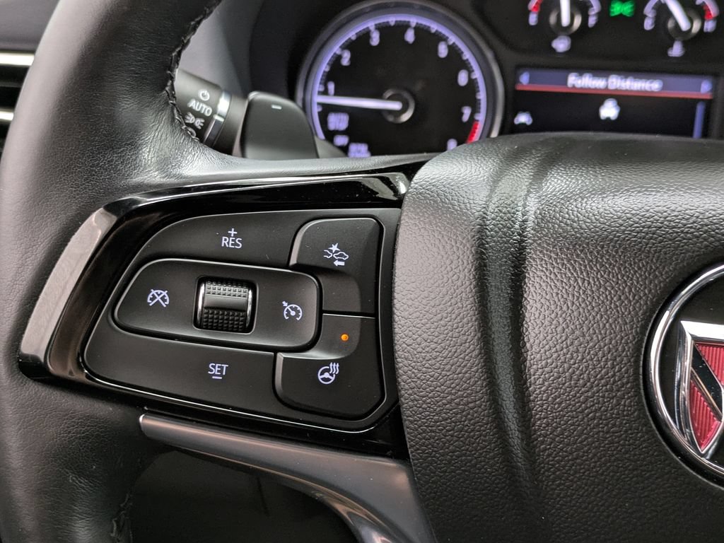 Used 2023 Buick Enclave Essence w/ Sport Touring Edition AWD/4WD image 6