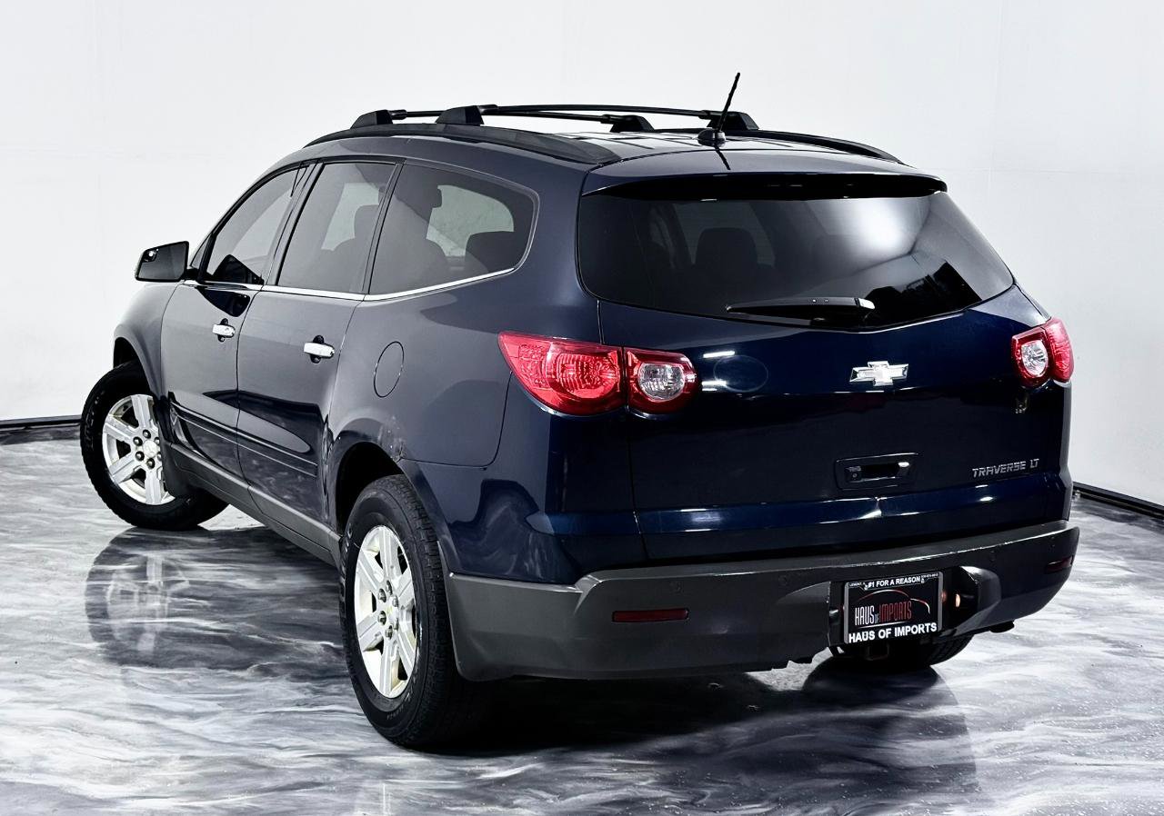 Used 2010 Chevrolet Traverse LT w/ Personal Connectivity Package FWD image 12