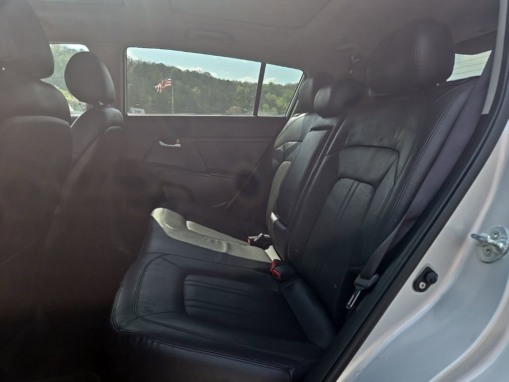 Used 2013 Kia Sportage SX w/ SX Premium Pkg image 17