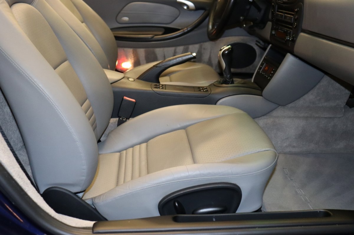 Used 2001 Porsche Boxster image 31