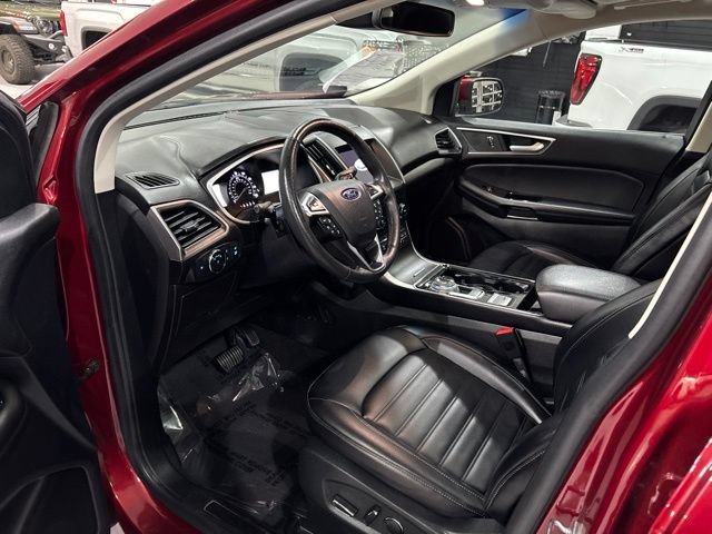 Used 2019 Ford Edge SEL w/ Equipment Group 201A FWD image 11