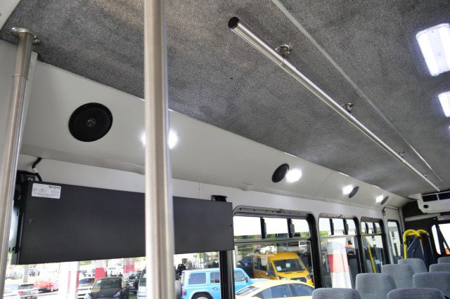 Used 2017 Ford F550 2WD Regular Cab Super Duty image 32