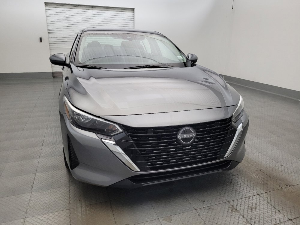 Used 2025 Nissan Sentra SV FWD image 14