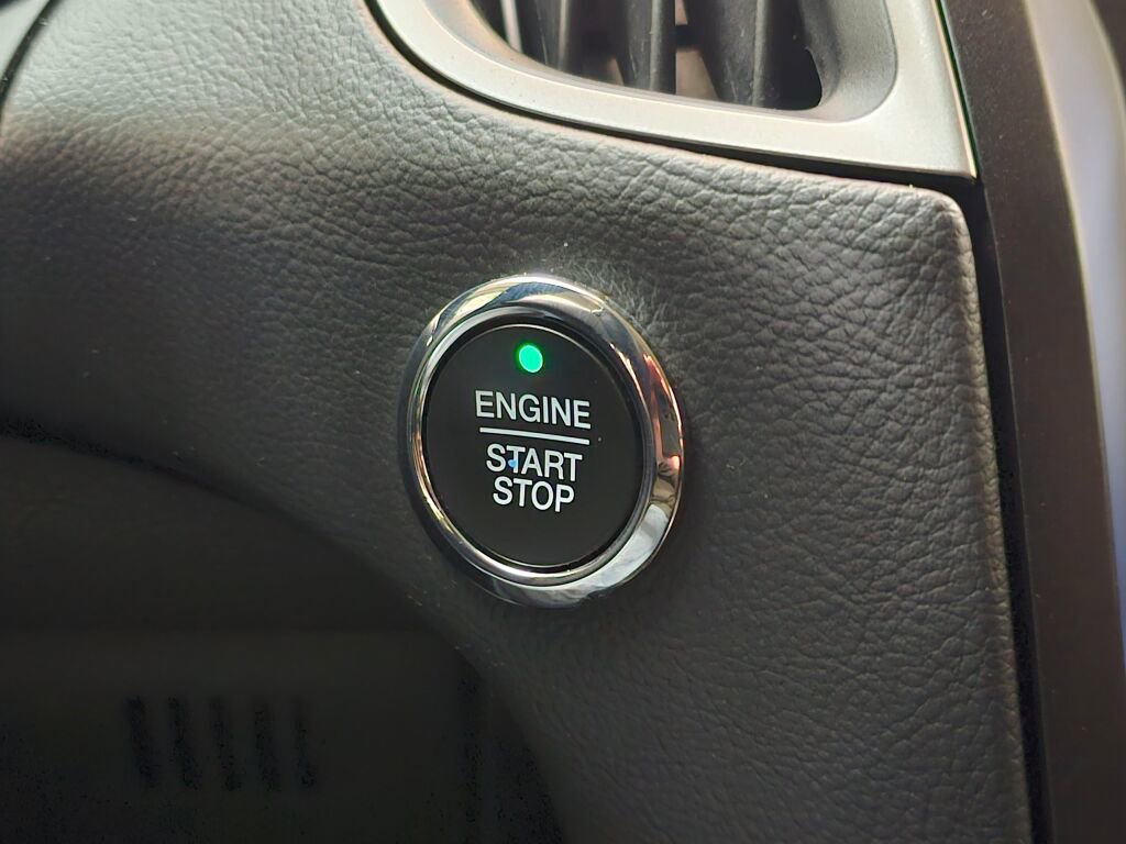 Used 2021 Ford Edge SEL w/ Cargo Accessory Package image 33