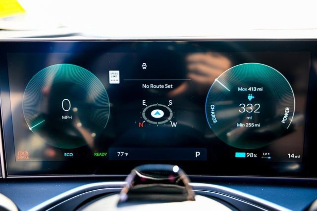 New 2026 Hyundai Ioniq 9 SEL image 9