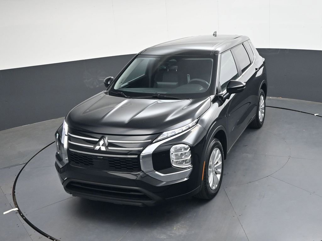 Used 2025 Mitsubishi Outlander ES AWD/4WD image 22