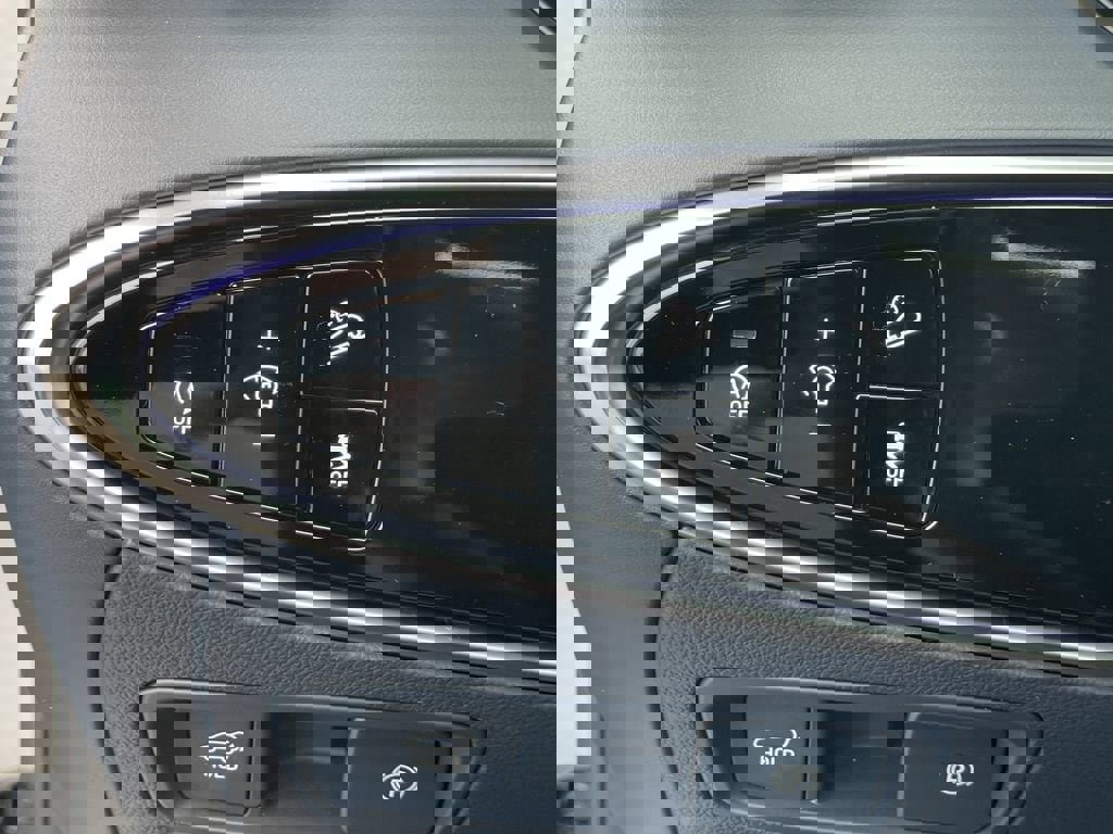 Used 2023 Genesis GV70 3.5T Sport w/ Sport Advanced Package image 25