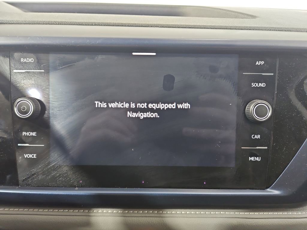 Certified 2024 Volkswagen Taos SE image 21