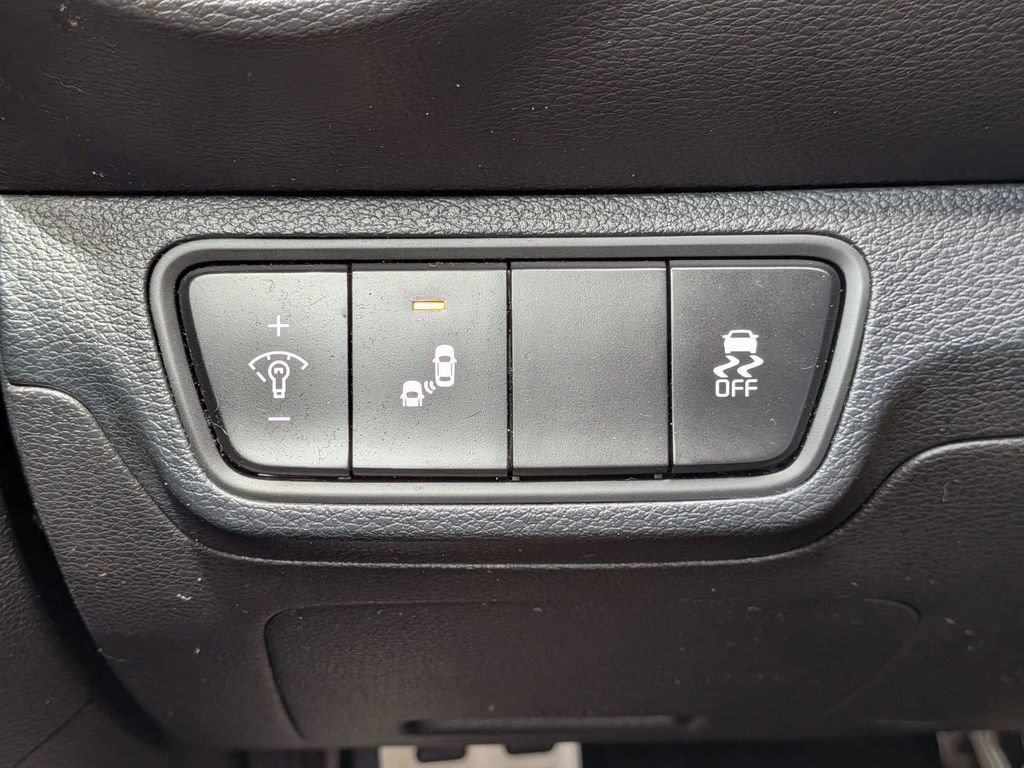 Used 2022 Kia Forte GT FWD image 31