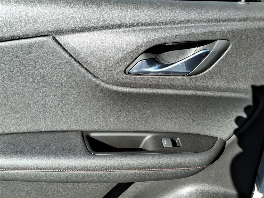 Used 2019 Chevrolet Blazer RS w/ Sun and Wheels Package image 13