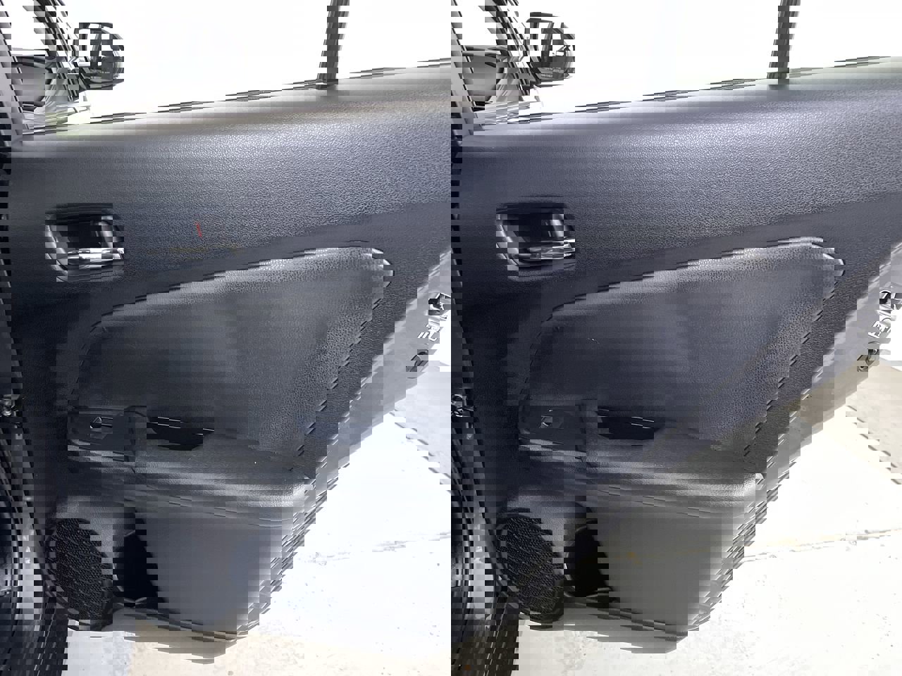 Used 2017 Toyota Prius Prime Premium w/ Carpet Mat Package image 23