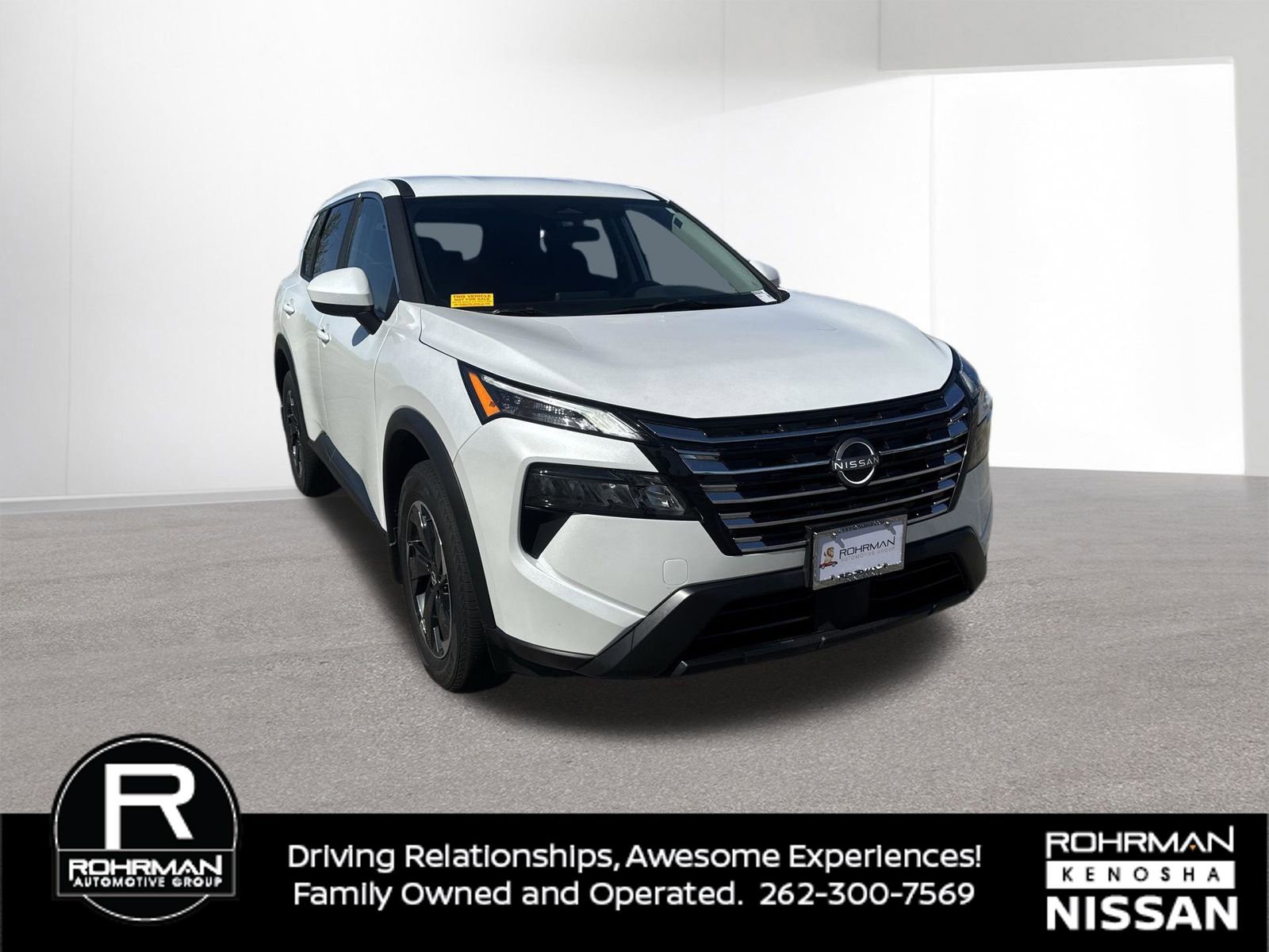 Certified 2025 Nissan Rogue SV AWD/4WD image 3