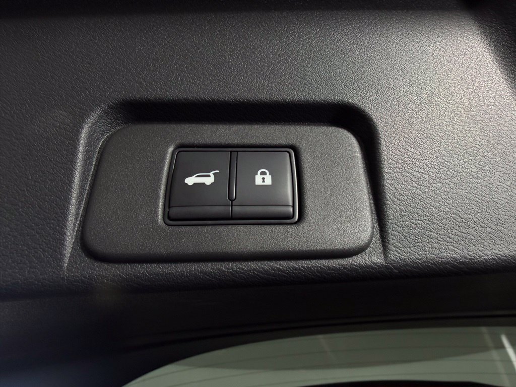 Used 2026 Nissan Rogue Platinum w/ Platinum Premium Package AWD/4WD image 23