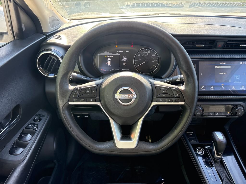 Used 2022 Nissan Kicks SV image 19