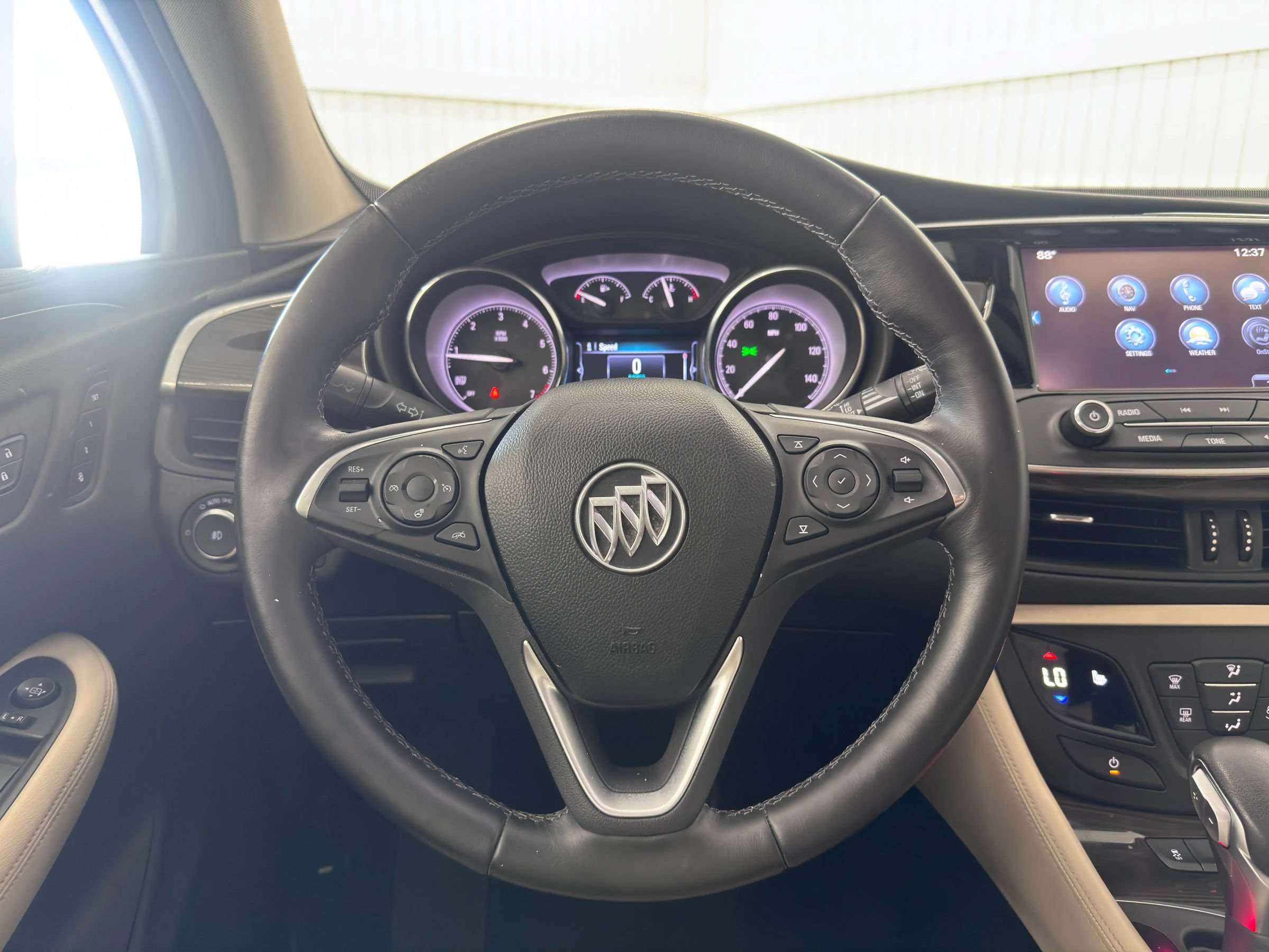 Used 2020 Buick Envision Essence FWD image 19