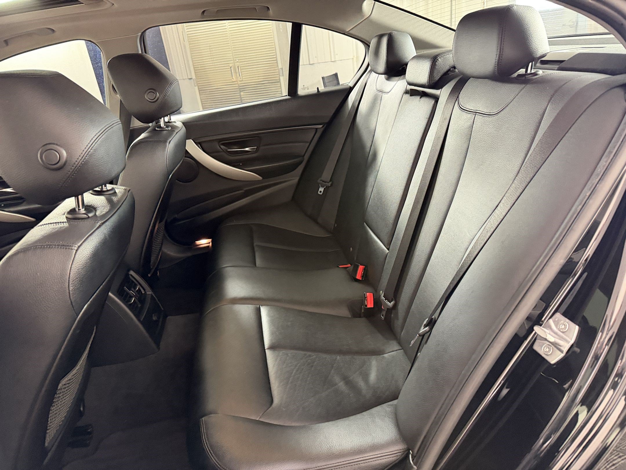 Used 2014 BMW 320i xDrive Sedan AWD/4WD image 20