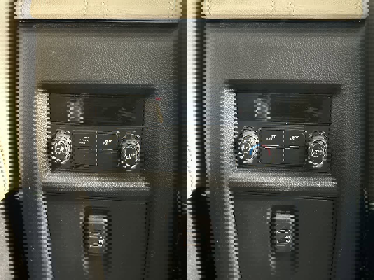 Used 2023 Chevrolet Traverse LT image 31